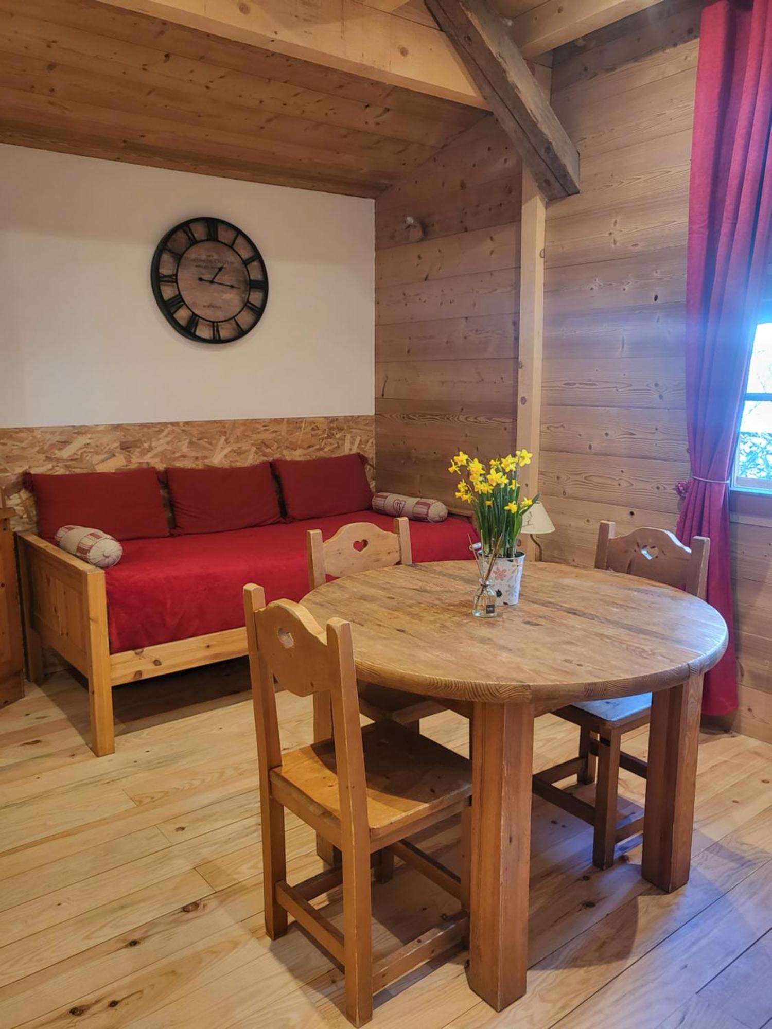 Bed and Breakfast Le Nid Des Cerfs Essert-Romand Zewnętrze zdjęcie